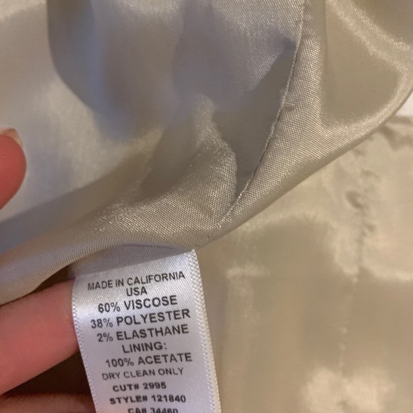 Trina Turk Jacket in bone color size 4. Like new! - Picture 11 of 11
